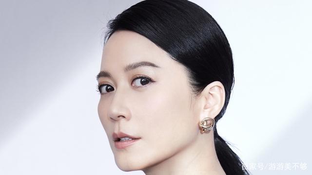 俞飞鸿30年美貌不变,女神风采依旧!