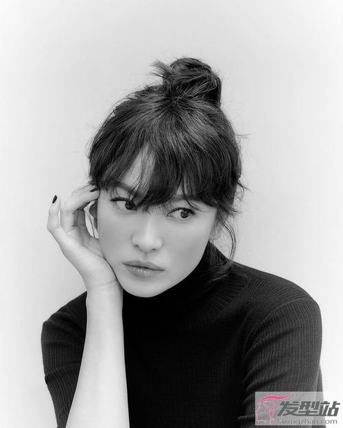 脸型与发型的搭配技巧:圆脸刘海分边是关键,高颧骨,方