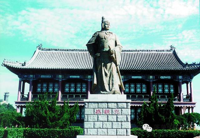 蓬莱的戚继光故里及牌坊戚继光,汉族,山东蓬莱人(一说祖籍安徽定远,生