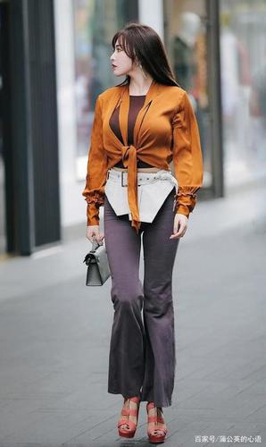 显高又休闲的装扮,衣品好的女生教你穿起来,简单大方