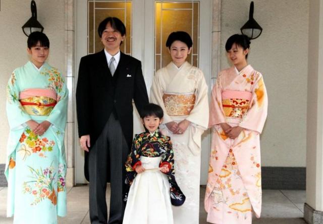 佳子内亲王,1994年12月29日出生,日本皇族,是秋筱宫文仁亲王和秋筱宫