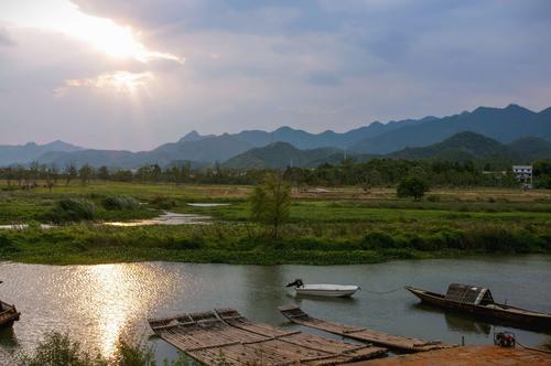 新安江建德下涯村
