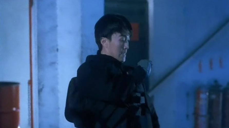 同样是徒手接子弹,为何火云邪神能成经典,而长眉师父却没人提及