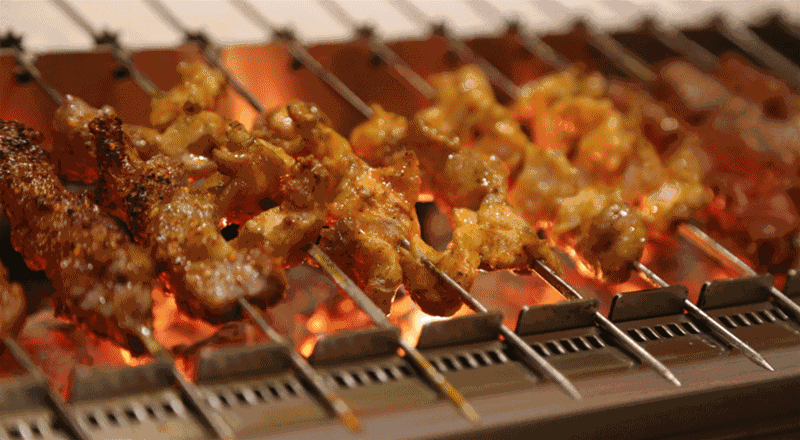 实现烤串自由鸡肉串牛肉串鸡皮鸡头辣炒鸡架酸菜白肉