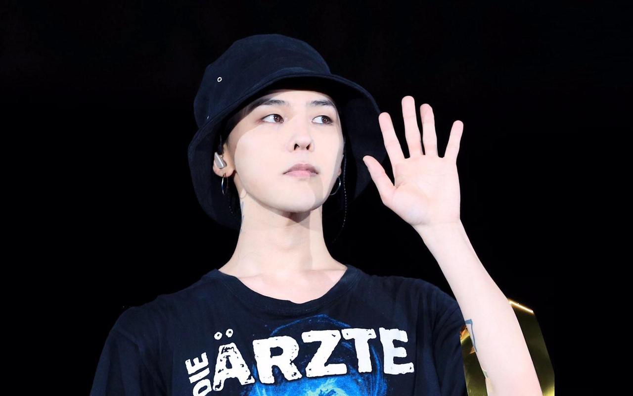 2017权志龙新专辑回归帅气高清桌面壁纸