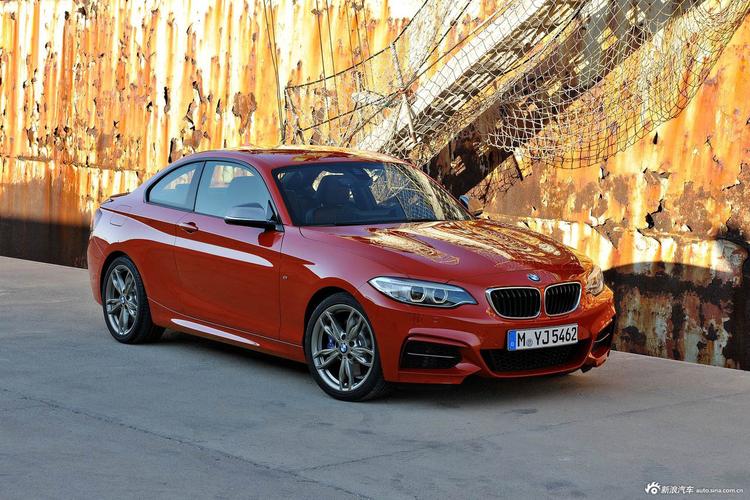 宝马m2