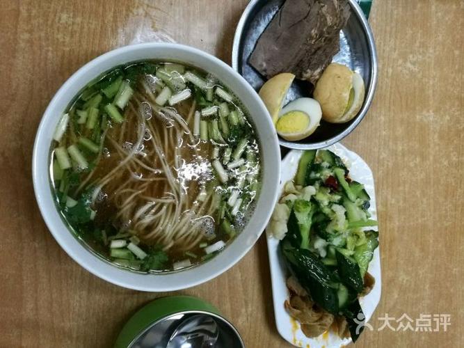 西林春冷热牛肉面(车家巷店)牛肉面(热)图片 - 第1张