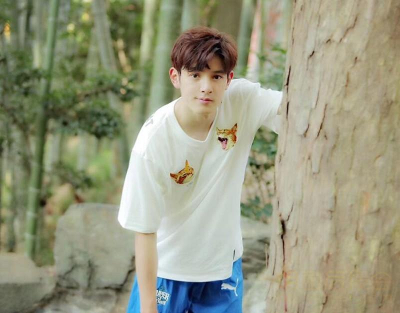 王润泽生活照 王润泽图片大全