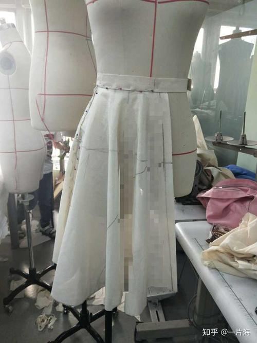 立裁,我在人台上做的百褶裙.