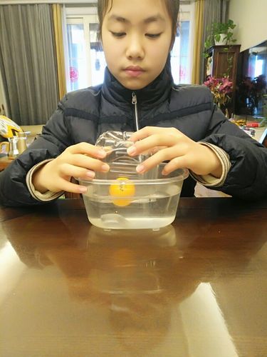 "乒乓球坐电梯",有趣的小实验.——沈冰衡