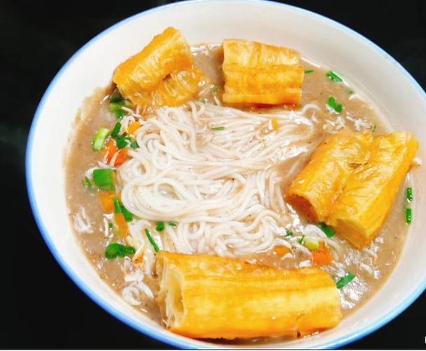 武汉早餐花样多,油条配糊汤粉你听说过吗?