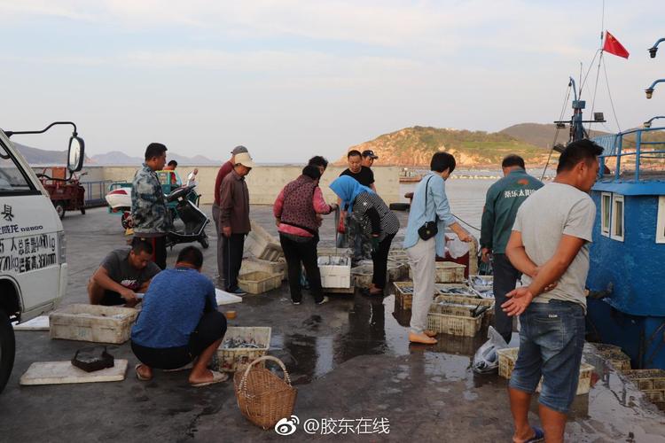 长岛县北隍城乡渔民开海喜丰收
