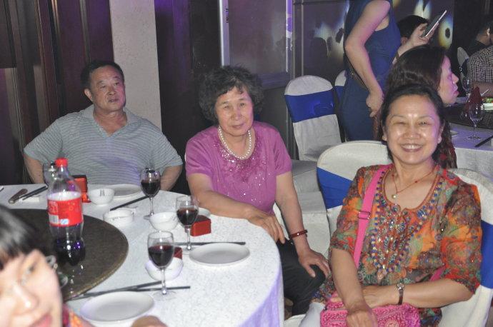 "大走廊"人丁长合,崔凤娥,孙淑芬出生在"大走廊"的张萌,如今已为人母