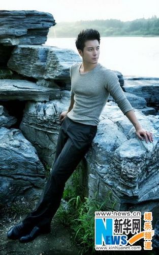 杜俊泽夏日丛林写真 化身丛林王子慵懒闲适【4】