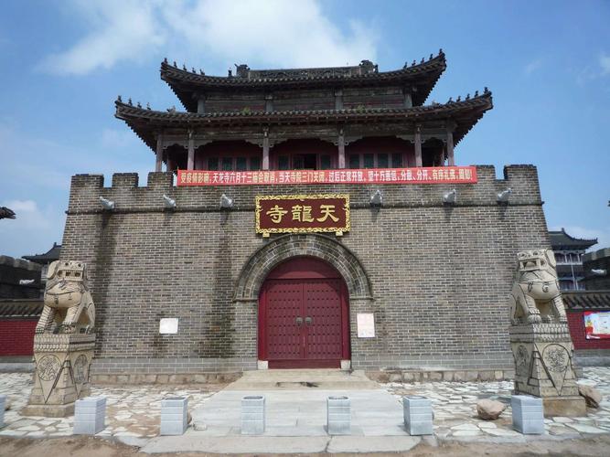 由经第二站,绥中县大南铺村"天龙寺" 佛教壁画,色泽浑厚,金碧辉煌