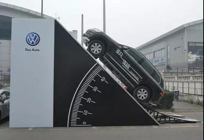 能爬多陡的坡不取决于动力