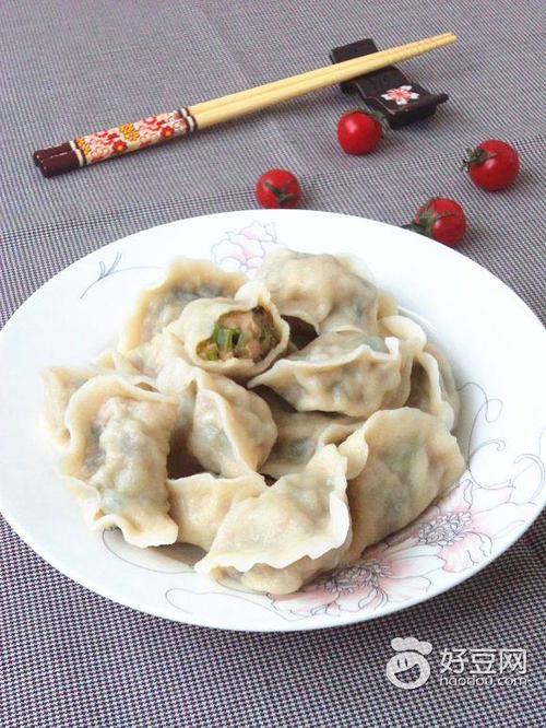 芹菜木耳猪肉馅水饺