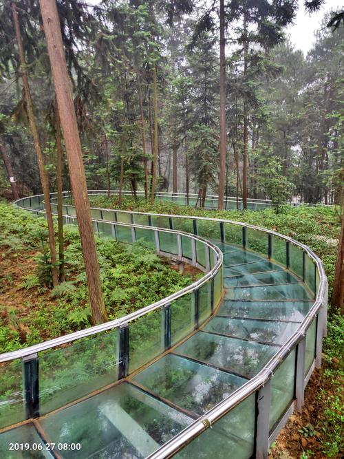 重庆巴南区樵坪山迎龙峡风景区《5d全景玻璃桥》一拍摄于2019年6月27