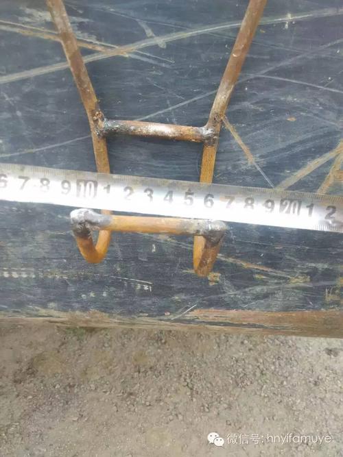 【 视角 】自制仔猪阉割架,看了视频你也学得会