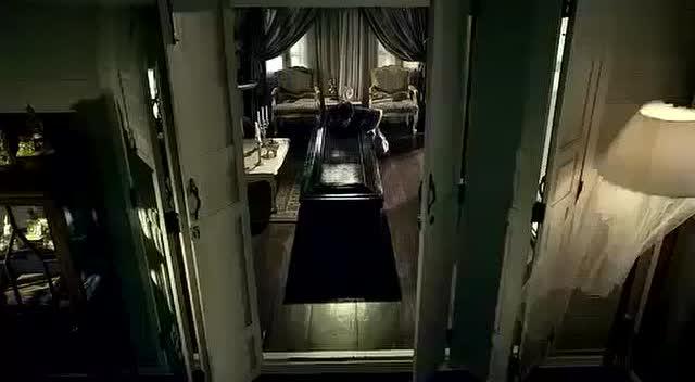 男子深爱棺材新娘,竟怒拆夫妻合棺木!