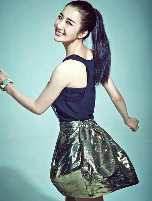 李依晓美照连连看