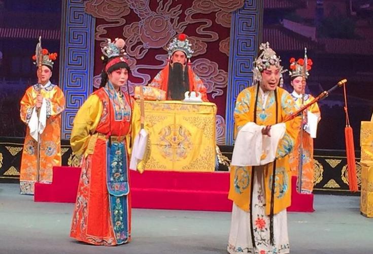 长治市落子剧团周末潞安剧院演出三场折子戏巜穆桂英挂帅》巜灵堂计》