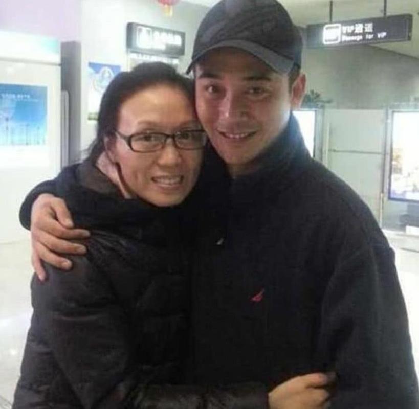 现在41的阮巡还是依旧帅气,但是56的吴琼已经不复当年,两人还是很