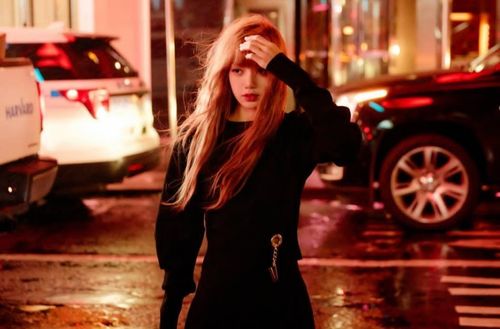 blackpink lisa - 堆糖,美图壁纸兴趣社区