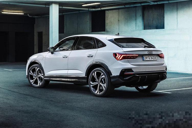 奥迪q3插混版车型海外发布,搭载1.4t插混系统