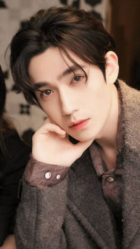 {壁纸}{人间清欢.朱一龙}