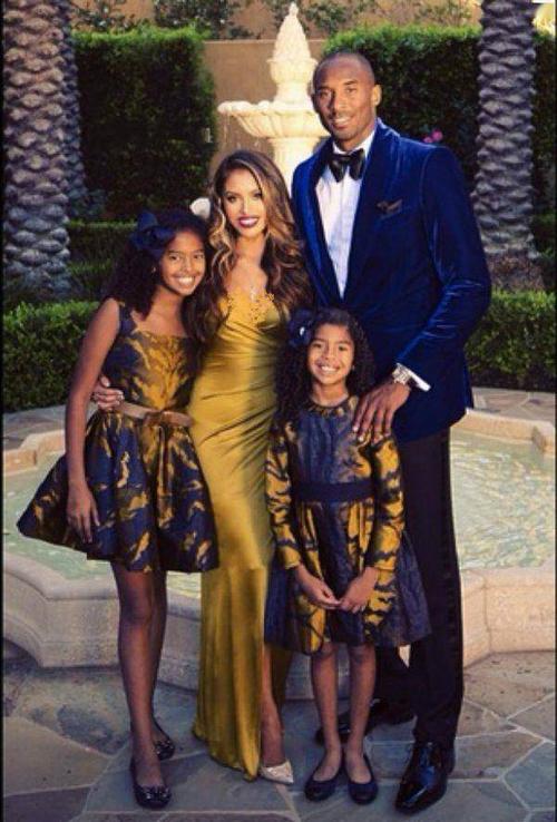 科比女儿晒照怀念父亲,不知不觉她从乖巧小女孩,长成轻熟名媛了