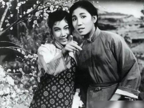 吴欢堪比郭德纲!张少华去世当日,新凤霞儿子:举头三尺