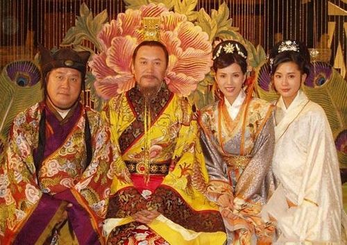 宋仁宗赵恒为何不传位赵元佐的子孙反要传位给赵宗实呢?