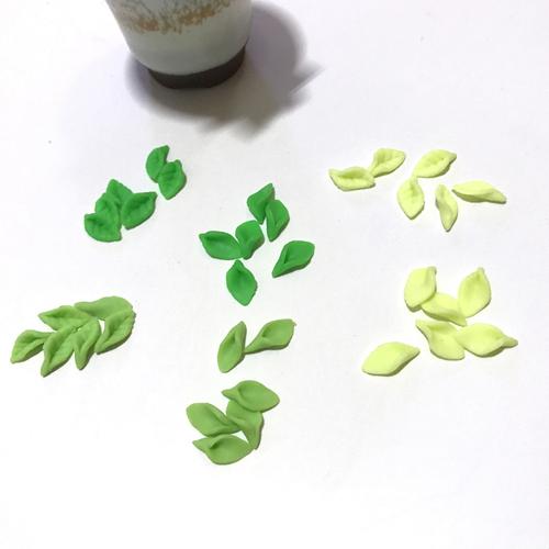 热卖12格盒食玩配件套装超轻粘土奶油土蛋糕diy巧克力棒多多洛杂货铺