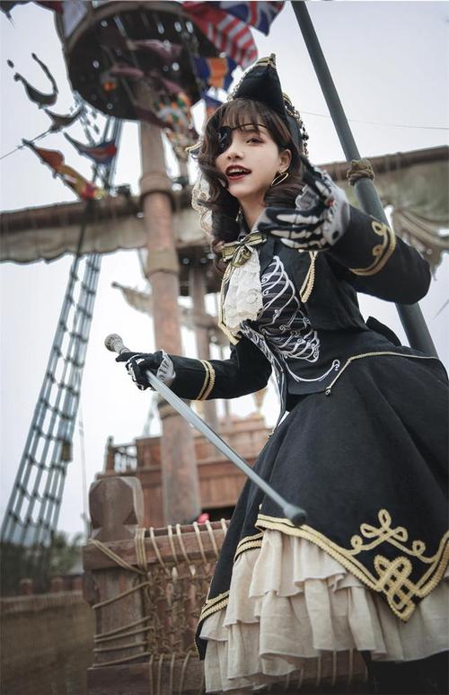 蒸汽朋克系"海盗风"洛丽塔,集帅气典雅于一身,lo娘上身太独特