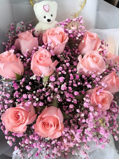 男朋友周年送的花