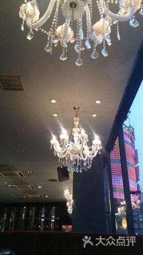 鼎鼎红火锅