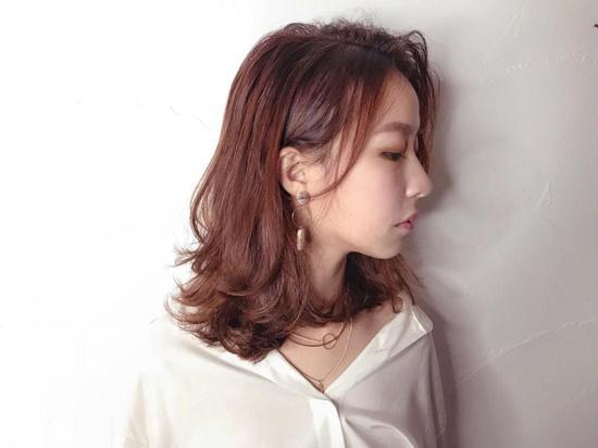 提亮肤色的棕色头发大全 素颜也能提气色的奶茶发色图片2019