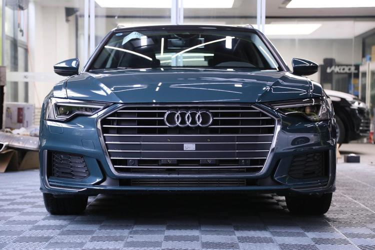 本期施工 施工车型:奥迪a6 avant 车型颜色:阿瓦隆绿 施工项目:隐形车
