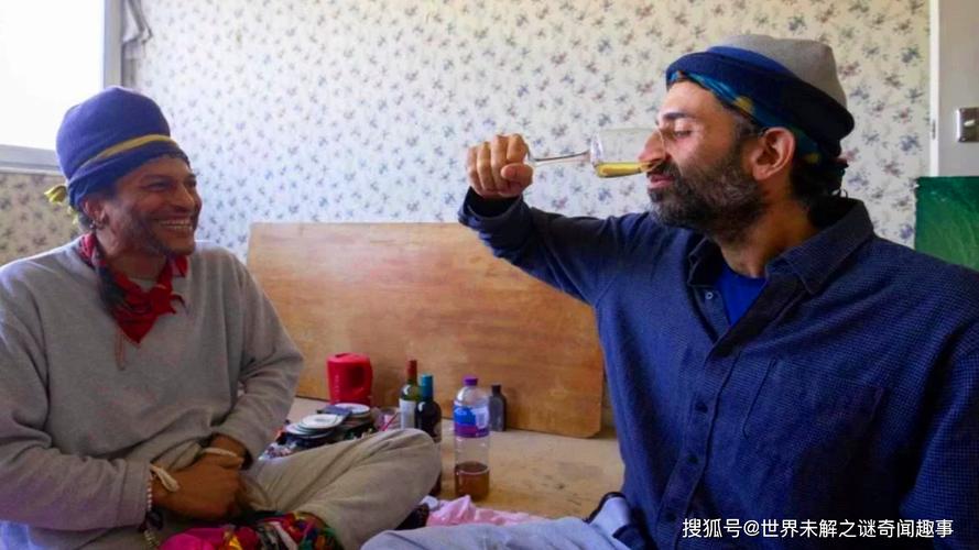 印度人对牛粪有多痴迷?150元一盒"牛粪饼",卖到脱销!