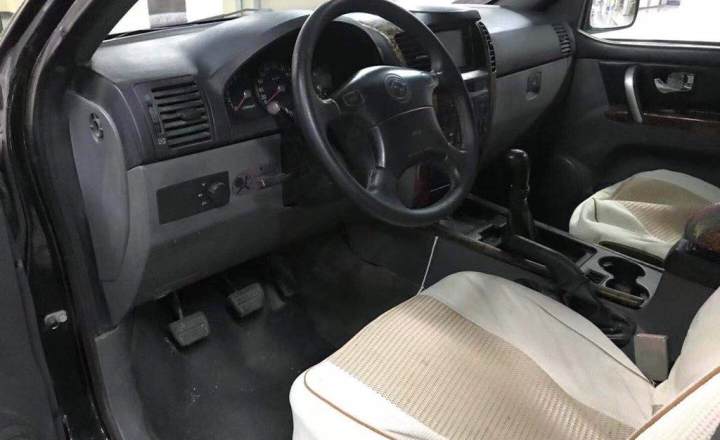 黄海 旗胜f1 2009款 2.4l 四驱dd6470e