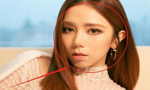 邓紫棋淡妆大变样网友化妆就能换脸了