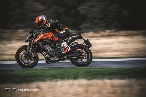 挑战中级街车霸主2018款ktm790duke