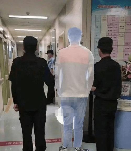 吴亦凡去看x病?