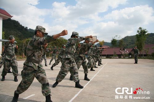 云南边防行系列:诚意互助 边陲军民鱼水情深(高清组图