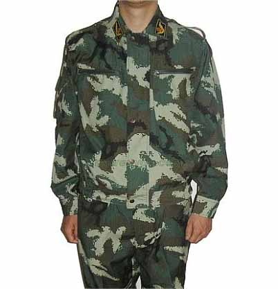 05式武警迷彩服