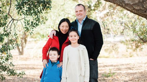 卢萌的家庭成员有:爸爸andrew parrish卢安杰(美国人),妈妈卢萌(中国