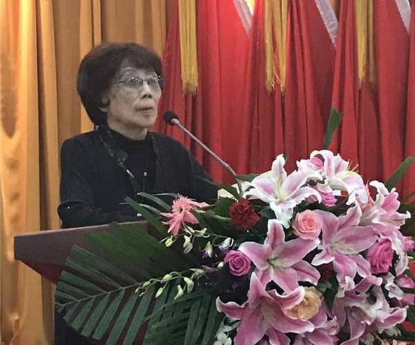 原创播音伉俪夏青与葛兰,互相称"老师",恩爱一辈子,儿子很帅气,如今她