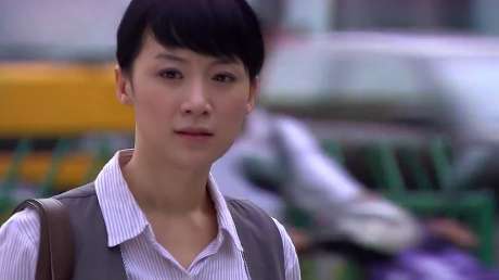 我是一棵小草:小草把铛铛接回家,她跟铛铛说话,尽管他总不说话