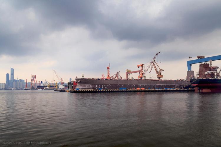 水平画幅 船舶 钻石湾 旅游目的地 辽宁省 渤海 航海 制造业 造船厂